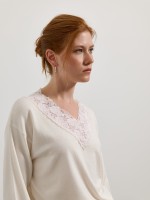 Camisola com renda