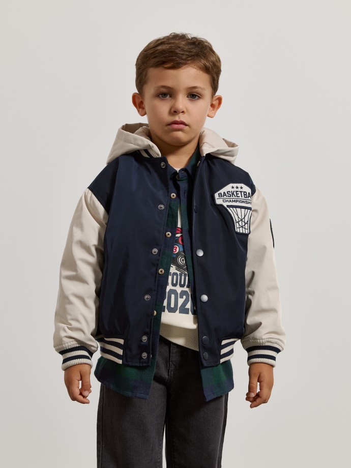 Casaco bomber com carapu�o