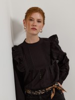 Blusa com folhos e bordado ingl�s