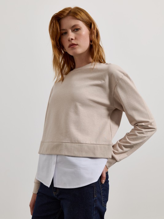 Sweatshirt efeito camisa