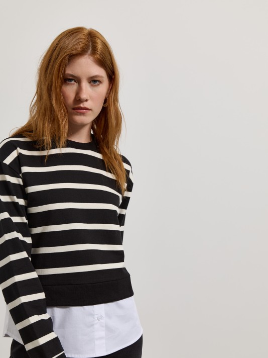 Sweatshirt efeito camisa