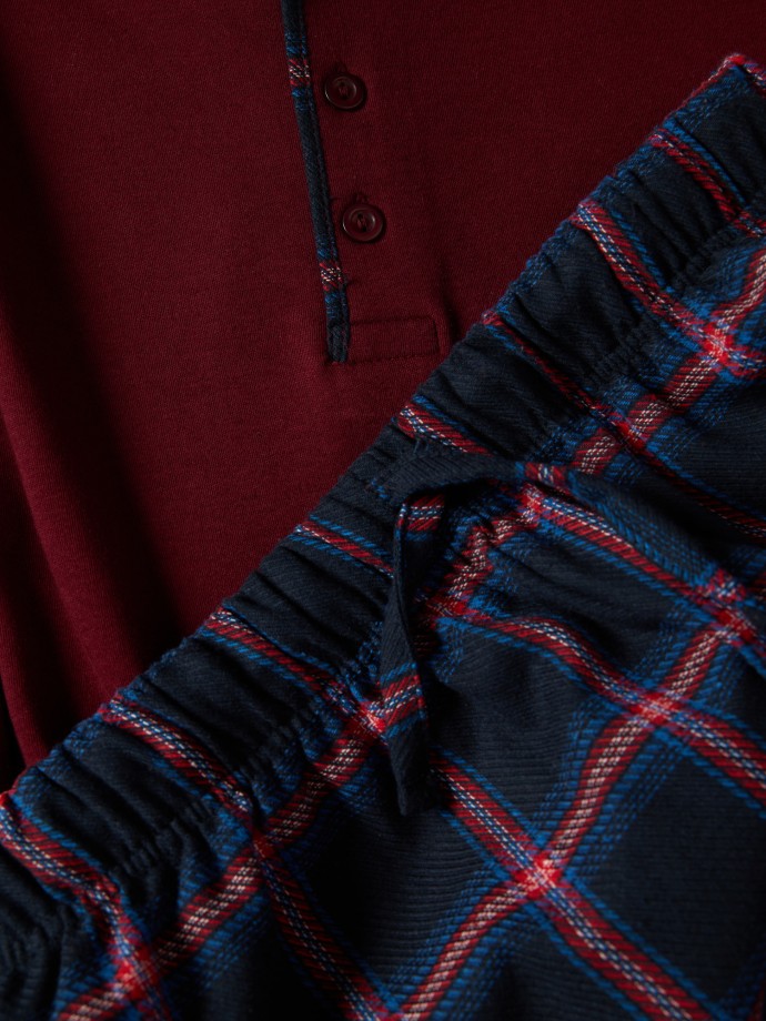 Pijama com cal�as aos quadrados