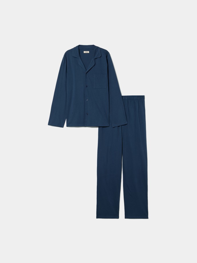 Pijama com camisa com bolso