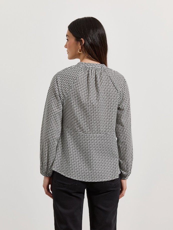 Blusa estampada com bot�es
