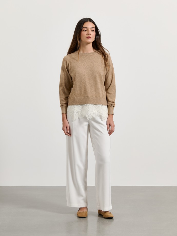 Camisola de malha com renda