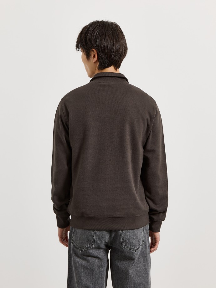Sweatshirt com gola de fecho