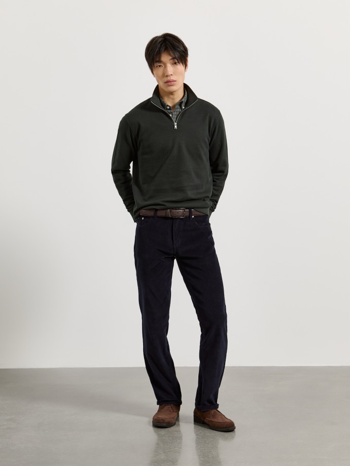 Sweatshirt com gola de fecho