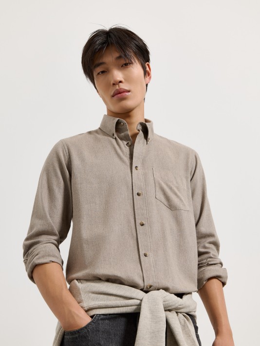 Camisa com bolso