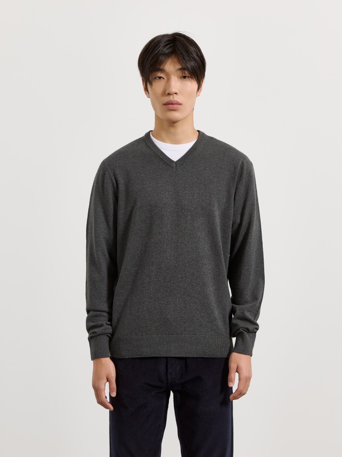 Pullover com decote em V