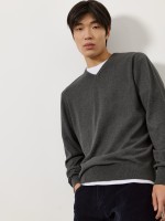 Pullover com decote em V