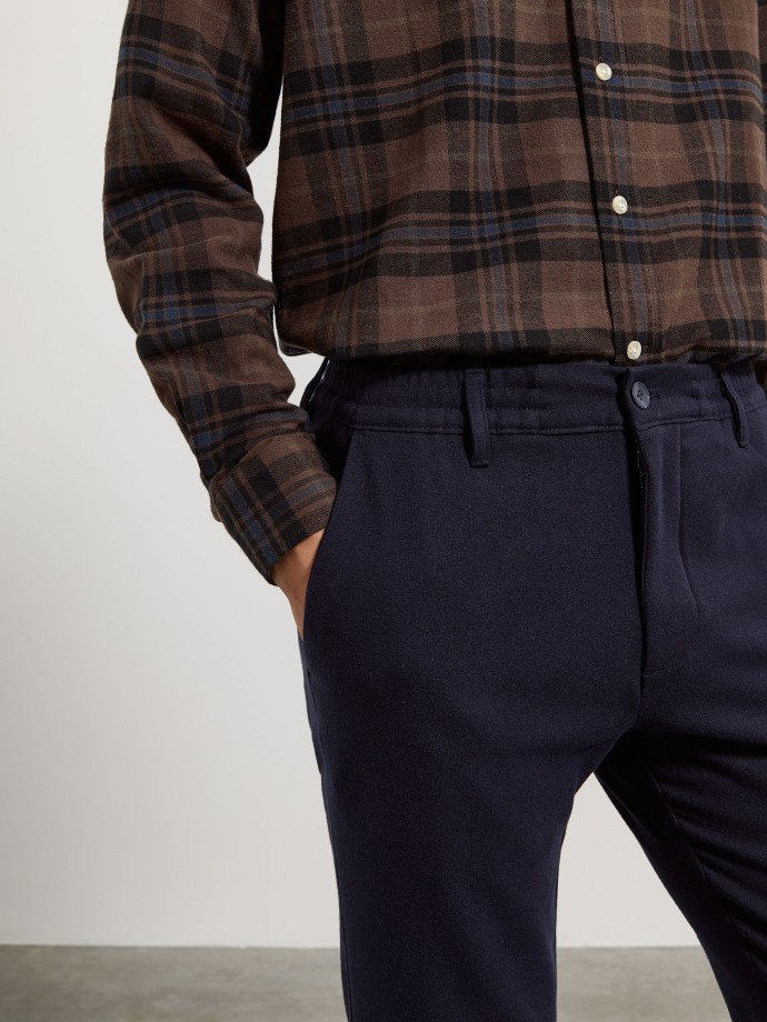 Cal�as de sarja slim fit
