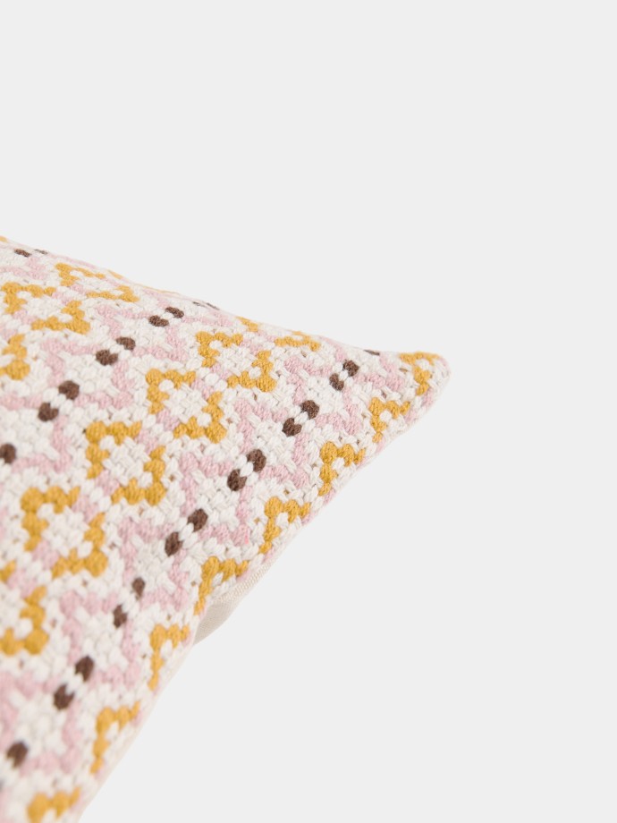 Almofada decorativa com padr�o geom�trico