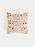 Almofada decorativa com padr�o geom�trico