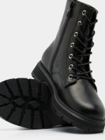 Black knee-high boots Black knee-high boots