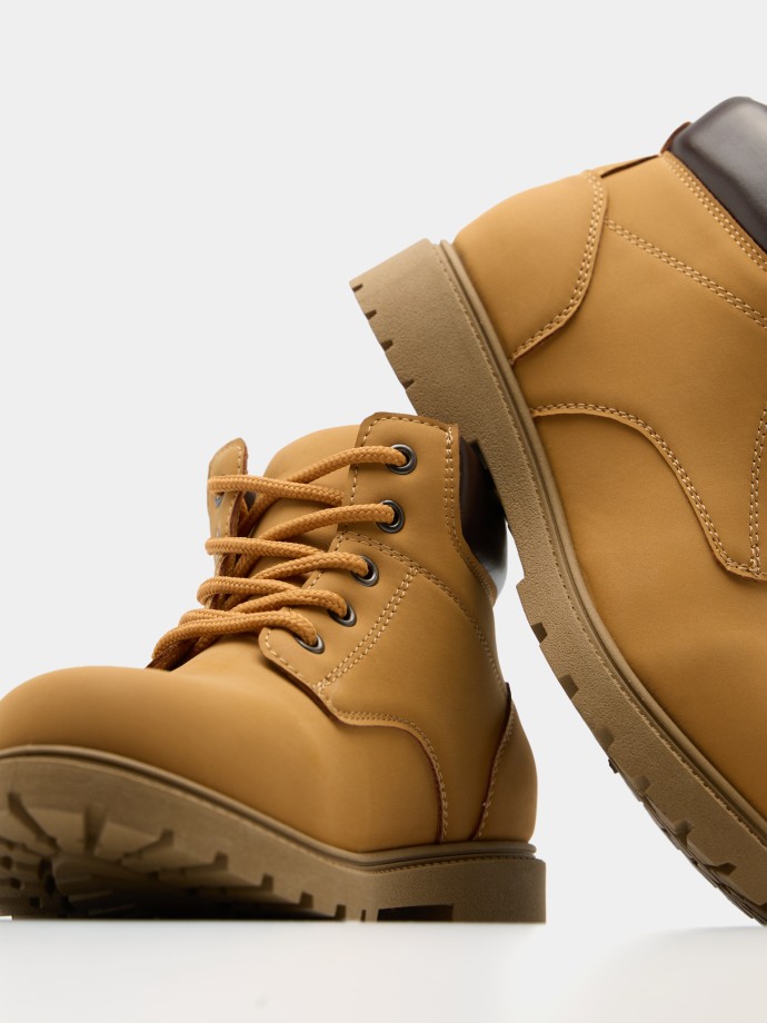 Bota Cano Baixo