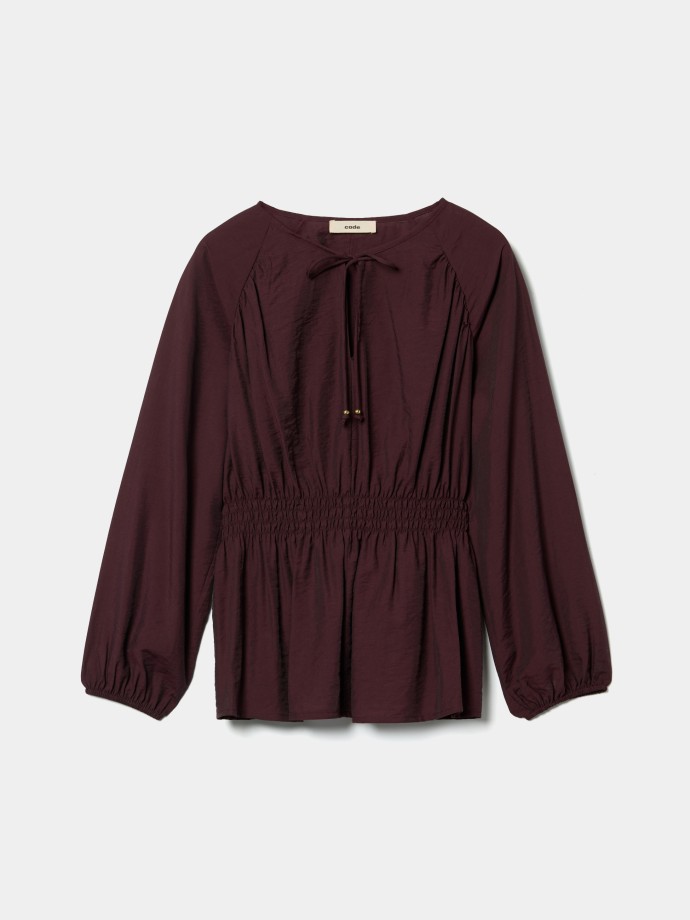 Blusa com cintura franzida
