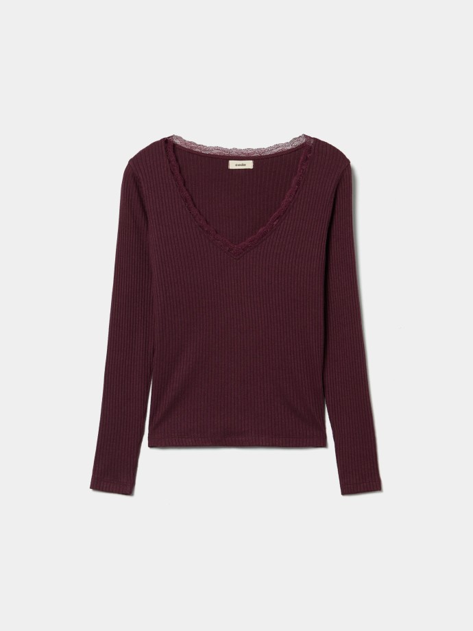 Camisola com renda Camisola com renda