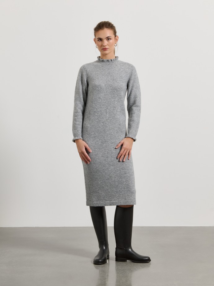 Vestido midi de malha com gola