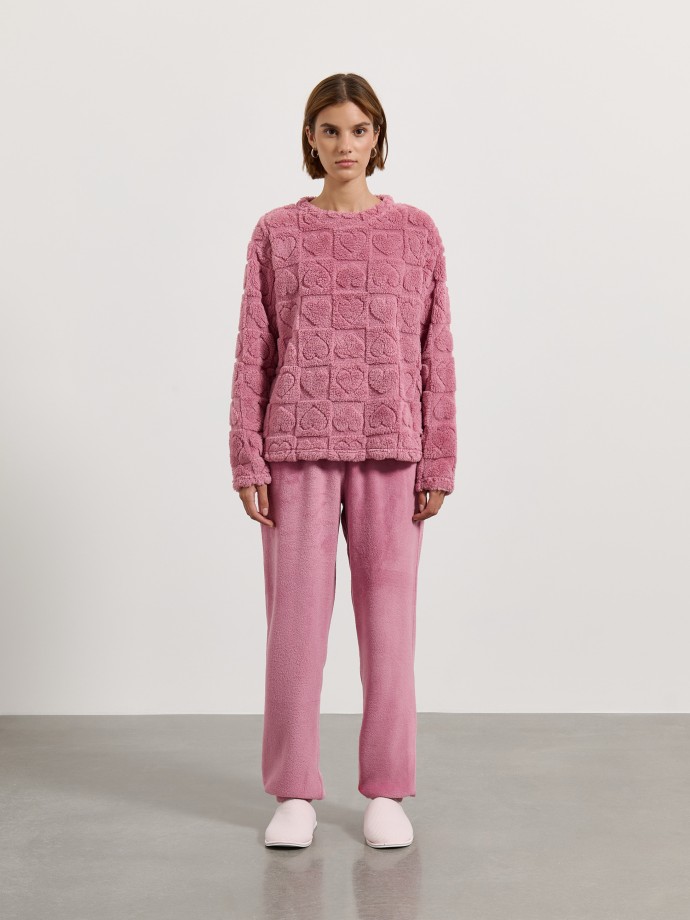 Pijama polar com cora��es