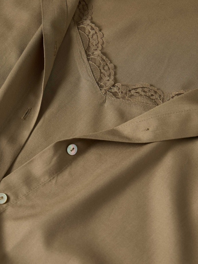 Camisa com top de renda