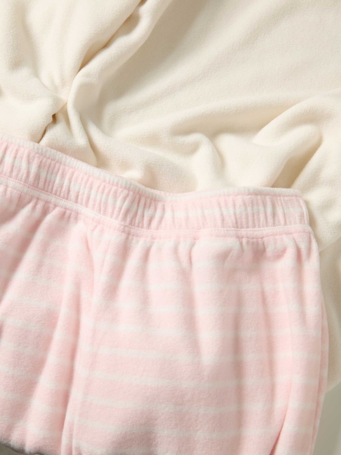Pijama com riscas