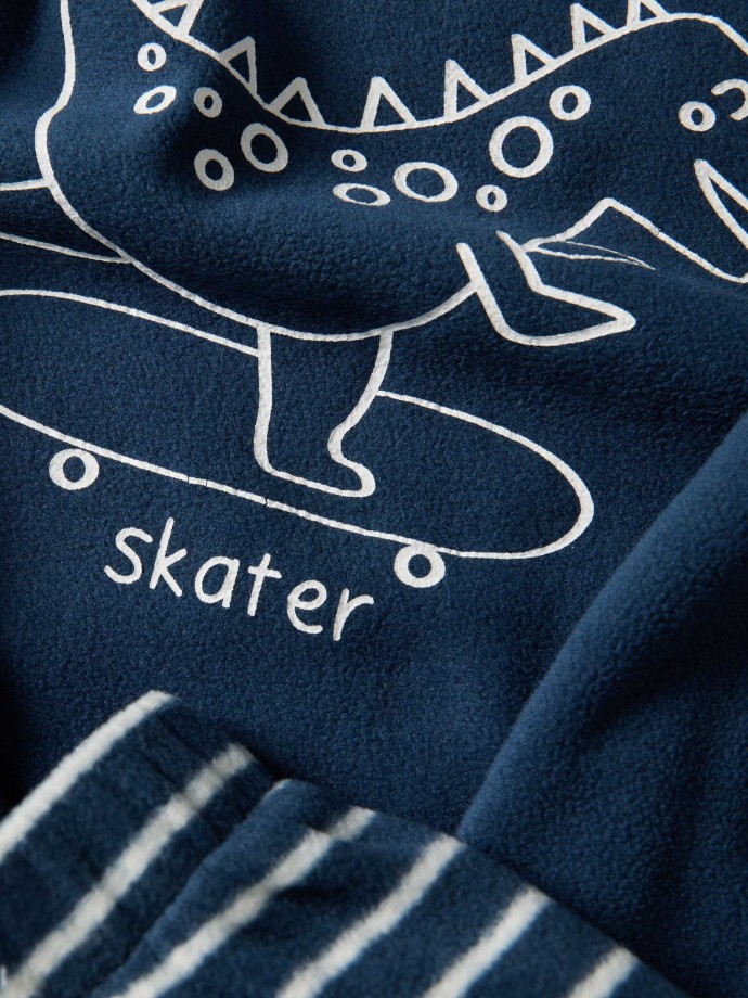 Pijama estampado com dinossauro