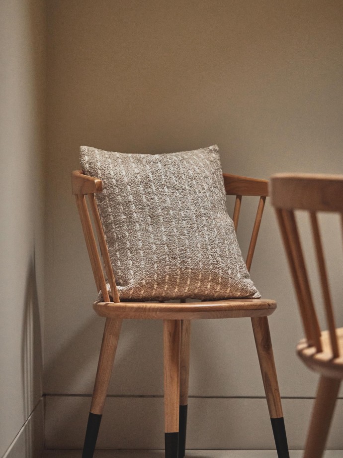 Almofada decorativa �s riscas